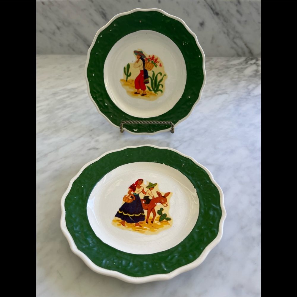 Vintage Mexican decorative plates.